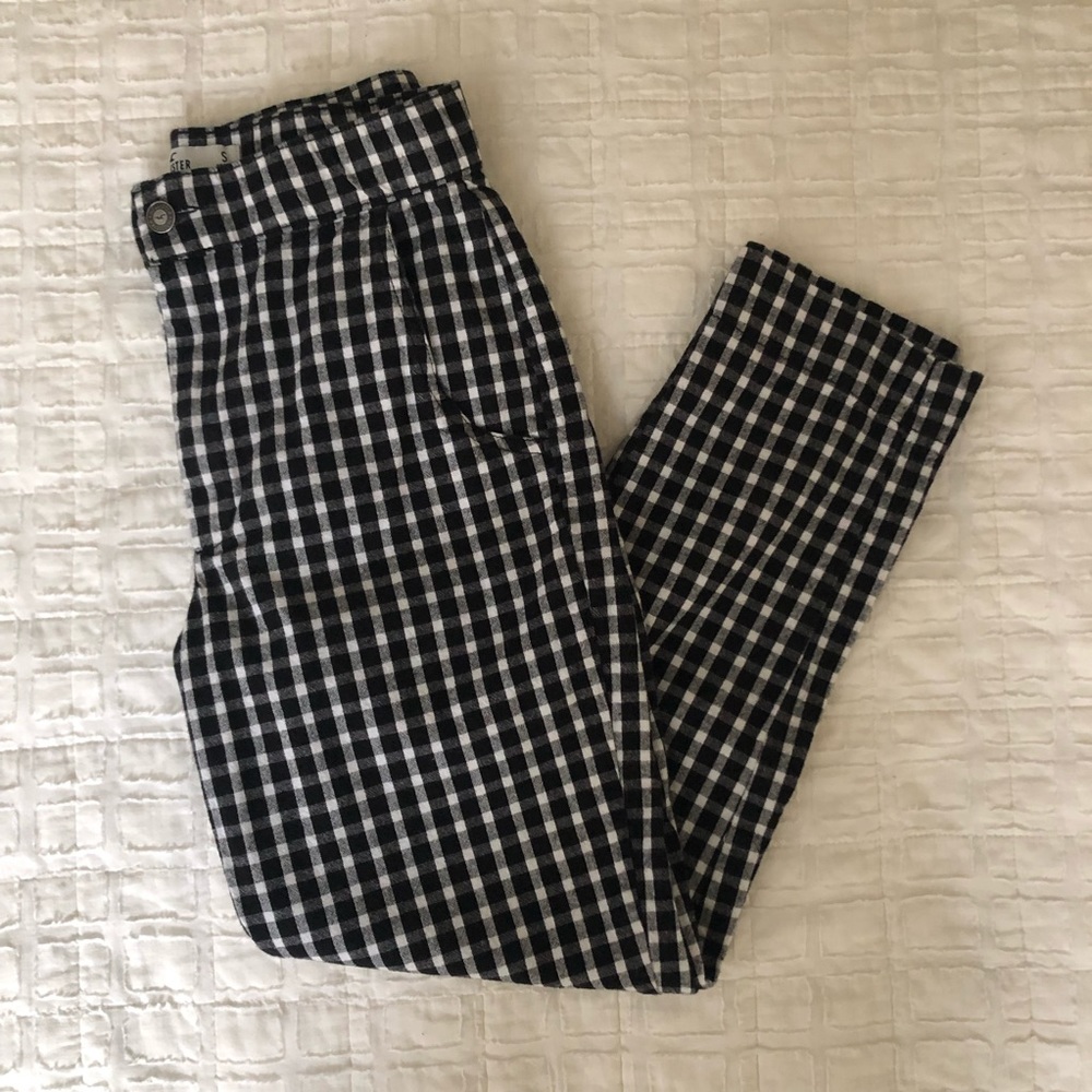 Hollister Gingham High Rise Crop Taper Pant